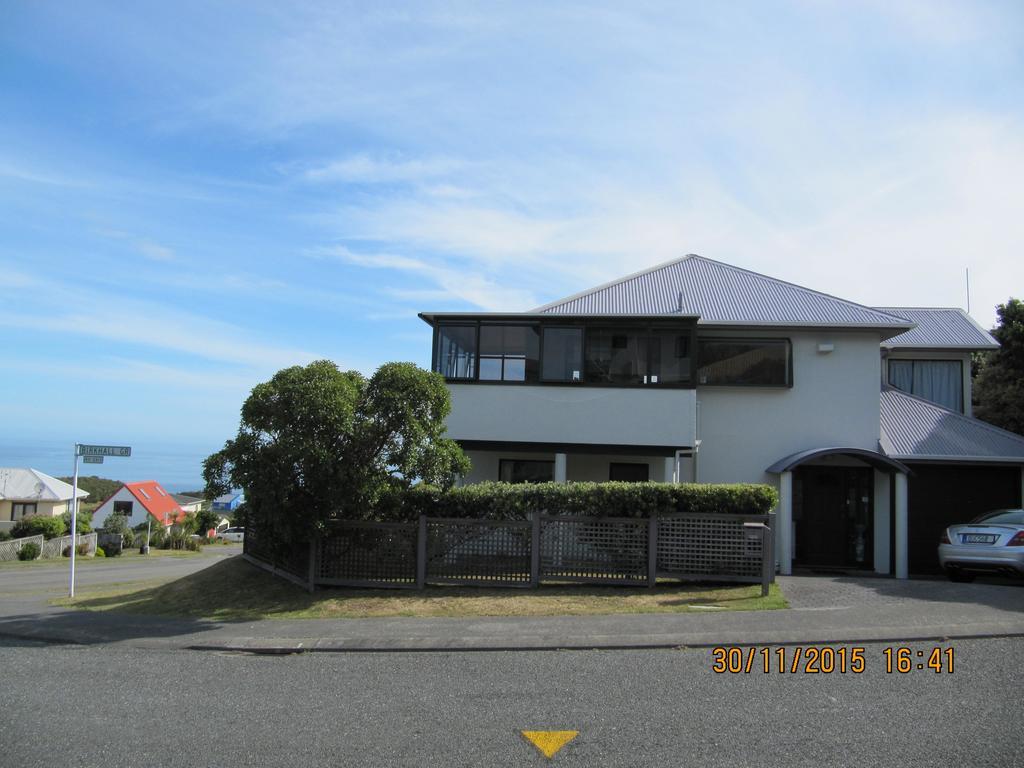 Pacific View Bed And Breakfast Wellington Exterior photo